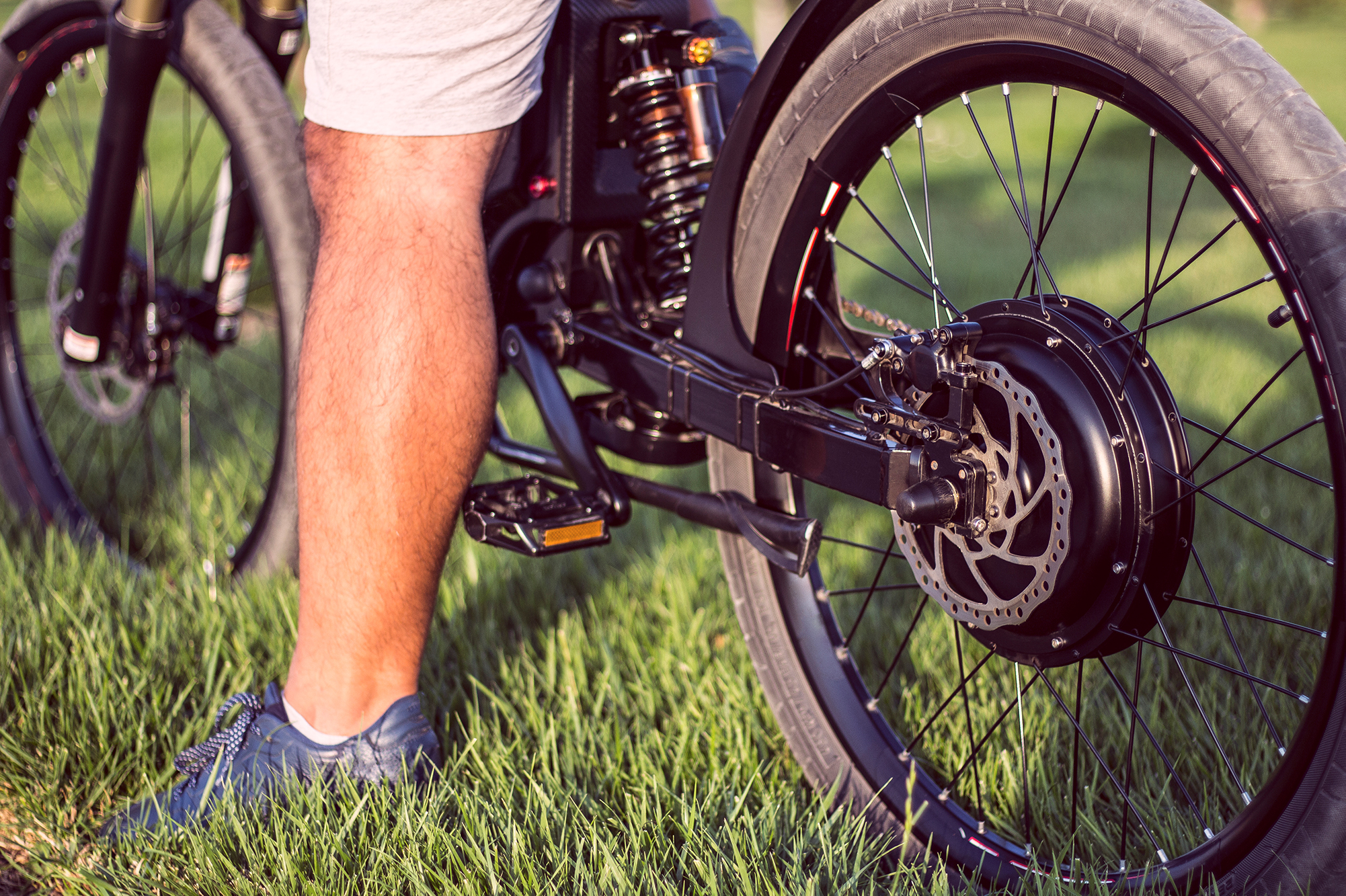 Hub Drive Vs Mid Drive Blog Cover Photo